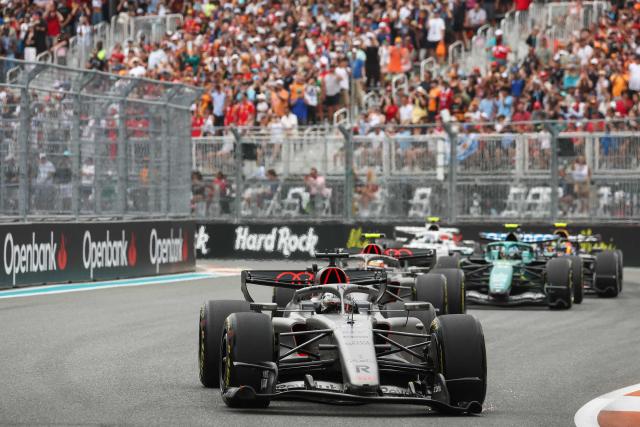 Audi's German driver Nico Hulkenberg (L) races during the 2026 Miami Formula One Grand Prix at Miami International Autodrome in Miami Gardens, Florida, on May 3, 2026. (Photo by CHARLY TRIBALLEAU / AFP)