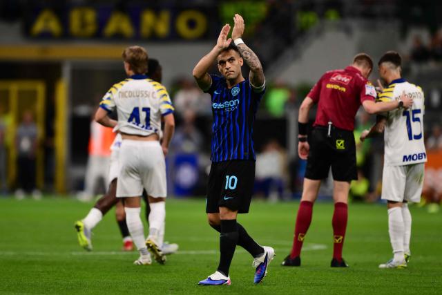 Inter Milan's Argentinian forward #10 Lautaro Martinez greets supporters as he enters the pitch during the Italian Serie A football match between Inter Milan and Parma at San Siro stadium in Milan, on May 3, 2026. (Photo by Marco BERTORELLO / AFP)