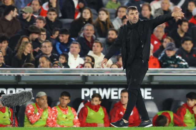 River Plate's head coach Eduardo Coudet gestures during the Argentine Professional Football League 2026 Apertura tournament match between River Plate and Atletico Tucuman, at the Mas Monumental stadium in Buenos Aires on May 3, 2026. (Photo by Alejandro PAGNI / AFP)