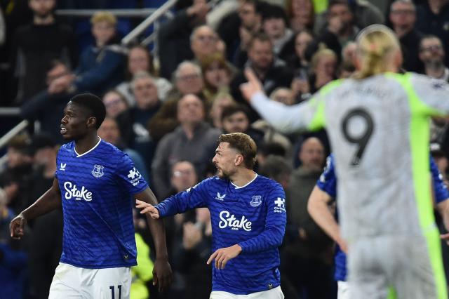 Everton's French striker #11 Thierno Barry (L) celebrates after scoring a goal during the English Premier League football match between Everton and Manchester City at Hill Dickinson Stadium in Liverpool on May 4, 2026. (Photo by PETER POWELL / AFP)