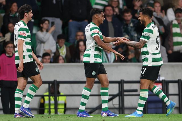 Sporting Lisbon's Brazilian forward #31 Luis Guilherme (C) celebrates scoring his team's fifth goal during the Portuguese League football match between Sporting CP and Vitoria Guimaraes SC at Jose Alvalade stadium in Lisbon, on May 4, 2026. (Photo by PATRICIA DE MELO MOREIRA / AFP)
