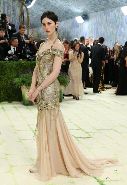 US singer and songwriter Gracie Abrams arrives for the 2026 Met Gala celebrating "Costume Art" at the Metropolitan Museum of Art, in New York, on May 4, 2026. (Photo by ANGELA WEISS / AFP)
