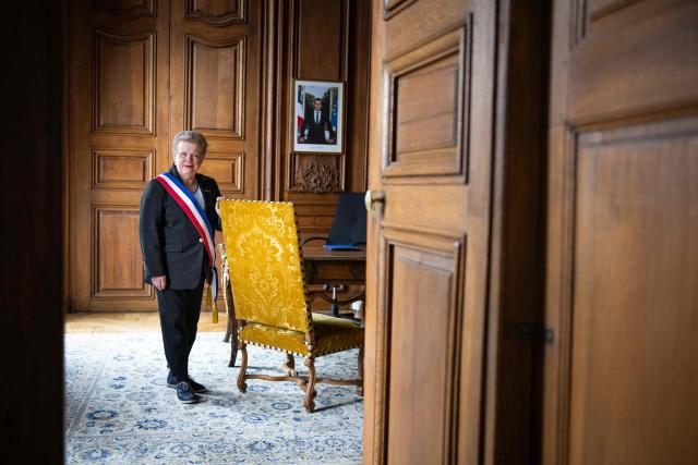 Strasbourg's Mayor and President of the Strasbourg Eurometropole, Catherine Trautmann, poses at the city hall on May 5, 2026. (Photo by SEBASTIEN BOZON / AFP)