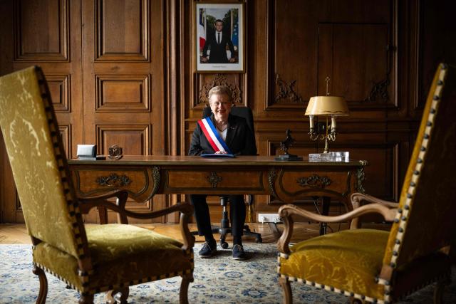 Strasbourg's Mayor and President of the Strasbourg Eurometropole, Catherine Trautmann, poses at the city hall on May 5, 2026. (Photo by SEBASTIEN BOZON / AFP)