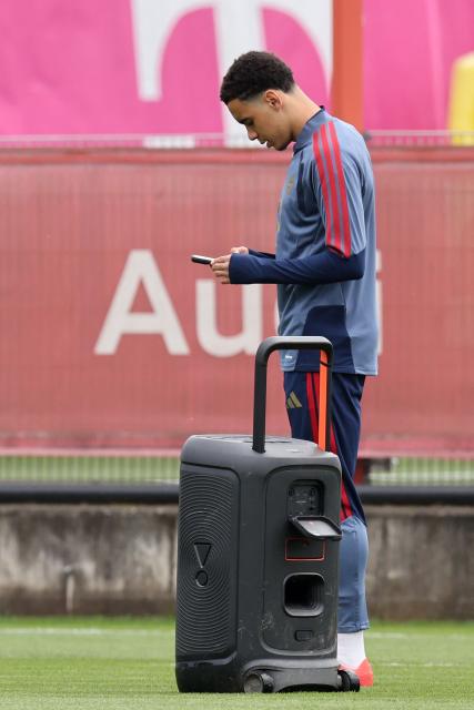 Bayern Munich's German midfielder #10 Jamal Musiala stands next to a sound system during a training session of FC Bayern Munich at their training ground in the Saebener Strasse in Munich, southern Germany on May 5, 2026, the eve of the UEFA Champions League second-leg semi-final football match against Paris Saint-Germain (PSG). (Photo by Alexandra BEIER / AFP)