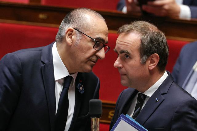 France's Interior Minister Laurent Nunez (L) speaks with France's Prime Minister Sebastien Lecornu dring a session of questions to the government at the National Assembly, French Parliament's lower house, in Paris on May 5, 2026. (Photo by Thomas SAMSON / AFP)