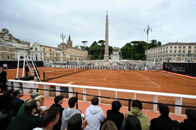 Greece's Stefanos Tsitsipas attends an exhibition match on a temporary clay tennis court at Piazza del Popolo in Rome, on the sidelines of the ATP Italian Open, on 5 May 2026. (Photo by Andreas SOLARO / AFP)