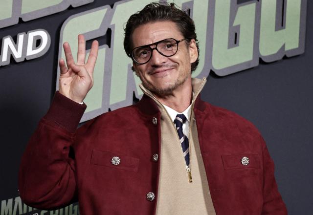 Chilean-US actor Pedro Pascal poses on arrival at the premiere of the movie "The Mandalorian and Grogu" at the Grand Rex cinema theatre in Paris on May 5, 2026. (Photo by STEPHANE DE SAKUTIN / AFP)