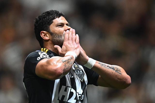 (FILES) Atletico Mineiro's forward #07 Hulk celebrates scoring his team's third goal during the Copa Sudamericana semifinal second leg football match between Brazil's Atletico Mineiro and Ecuador's Independiente del Valle at the Arena MRV stadium in Belo Horizonte, Brazil, on October 28, 2025. Brazilian forward Hulk signed a contract with Fluminense through the end of 2027, four days after leaving Atletico Mineiro, the team where he is a fan favorite, the Rio de Janeiro club announced on May 5, 2026. (Photo by GLEDSTON TAVARES / AFP)