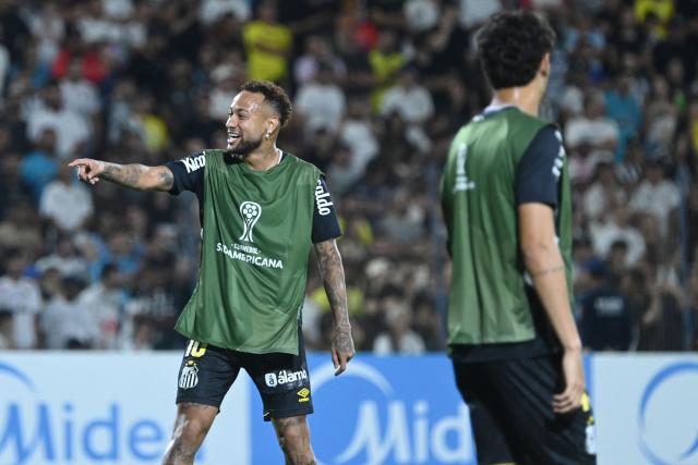 Santos' forward #10 Neymar reacts ahead of the Copa Sudamericana group stage football match between Paraguay's Deportivo Recoleta and Brazil's Santos at the Rio Parapiti stadium in Pedro Juan Caballero, Paraguay, on May 5, 2026. (Photo by Daniel DUARTE / AFP)