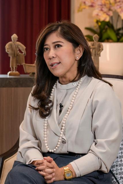 Indonesia's Communication and Digital Affairs Minister Meutya Hafid answers questions during an interview with AFP at her official residence in Jakarta on May 6, 2026. Indonesia's government is mulling an e-commerce ban for under-16s, the communications minister told AFP on May 6, hot on the heels of Jakarta imposing a sweeping social media prohibition for teens. (Photo by BAY ISMOYO / AFP) / To go with AFP story Indonesia-internet-children,INTERVIEW by Marchio Gorbiano