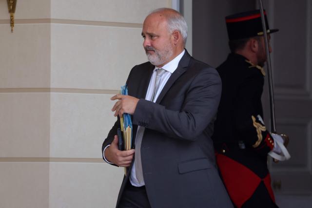 The Elysee Palace’s new secretary-general, Pierre-Andre Imbert leaves after the weekly cabinet meeting at The Elysee Presidential Palace in Paris on May 6, 2026. (Photo by Ludovic MARIN / AFP)