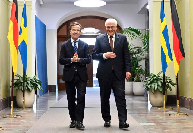 Swedish Prime Minister Ulf Kristersson (L) receives German President Frank-Walter Steinmeier for a bilateral meeting in Stockholm, Sweden, on May 6, 2026. (Photo by Fredrik SANDBERG / TT NEWS AGENCY / AFP) / Sweden OUT