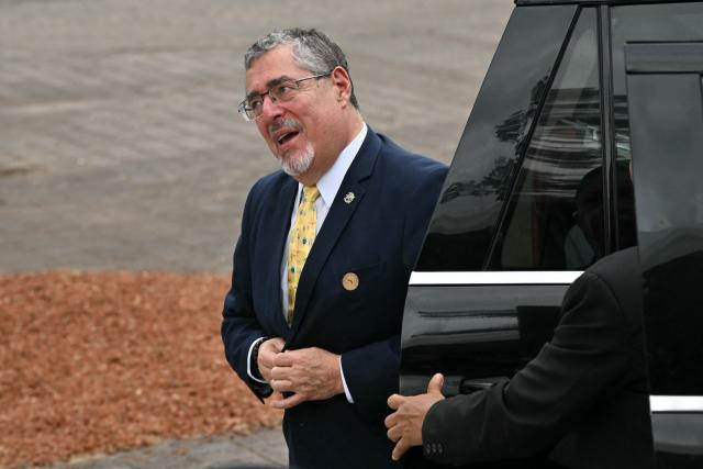 Guatemala's President Bernardo Arevalo arrives at the Costa Rica Museum of Art for a meeting with Costa Rica's president-elect Laura Fernandez in San Jose, on May 7, 2026. Laura Fernandez will be inaugurated as the new president of Costa Rica on May 8, 2026. (Photo by MARTIN BERNETTI / AFP)
