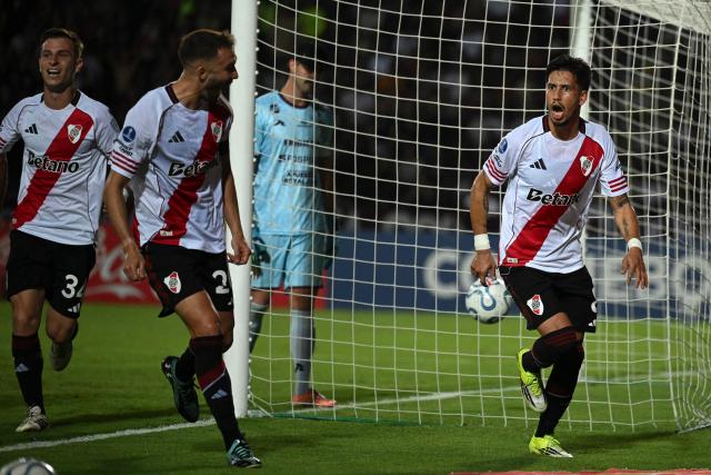River Plate's midfielder #08 Maximiliano Meza celebrates scoring his team's first goal during the Copa Sudamericana group stage football match between Venezuela's Carabobo FC and Argentina's River Plate at the Misael Delgado stadium in Valencia, Carabobo state, Venezuela on May 7, 2026. (Photo by Federico PARRA / AFP)
