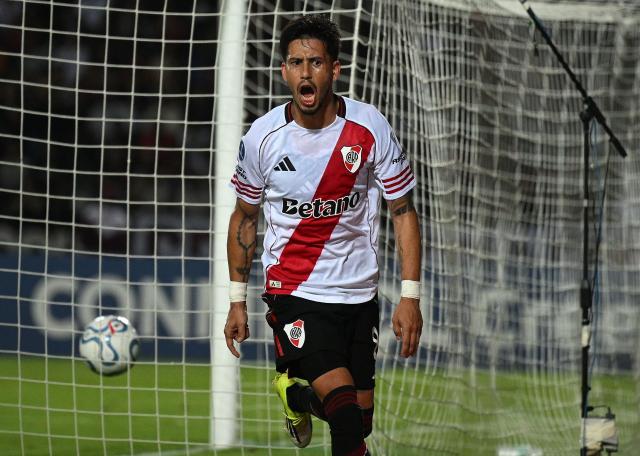 River Plate's midfielder #08 Maximiliano Meza celebrates scoring his team's first goal during the Copa Sudamericana group stage football match between Venezuela's Carabobo FC and Argentina's River Plate at the Misael Delgado stadium in Valencia, Carabobo state, Venezuela on May 7, 2026. (Photo by Federico PARRA / AFP)