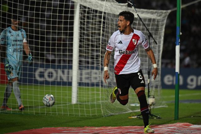 River Plate's midfielder #08 Maximiliano Meza celebrates scoring his team's first goal during the Copa Sudamericana group stage football match between Venezuela's Carabobo FC and Argentina's River Plate at the Misael Delgado stadium in Valencia, Carabobo state, Venezuela on May 7, 2026. (Photo by Federico PARRA / AFP)