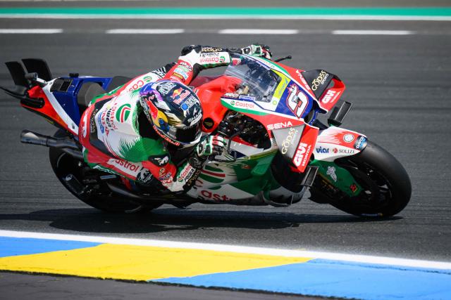 CASTROL Honda LCR's French rider Johann Zarco corners during the first practice session ahead of the French Moto GP Grand Prix of France at Le Mans, northwestern France, on May 8, 2026. The CASTROL Honda LCR's rider led the timings at the end of the session. (Photo by Loic VENANCE / AFP)