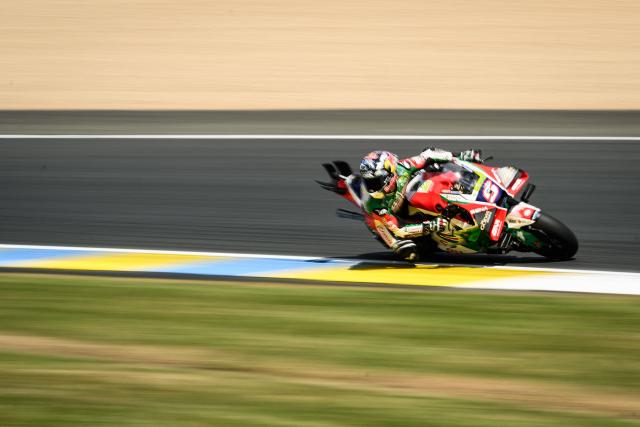 CASTROL Honda LCR's French rider Johann Zarco corners during the first practice session ahead of the French Moto GP Grand Prix of France at Le Mans, northwestern France, on May 8, 2026. The CASTROL Honda LCR's rider led the timings at the end of the session. (Photo by Loic VENANCE / AFP)