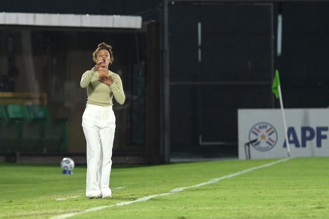 Brazil's head coach Rilany Aguiar gestures during the Conmebol Women U-17 final football match between Brazil and Argentina at the Defensores del Chaco stadium in Asuncion on May 9, 2026. (Photo by DANIEL DUARTE / AFP)