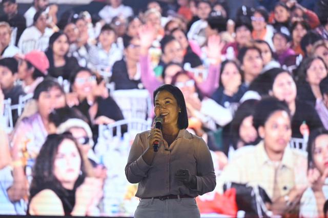 Peru’s presidential candidate for the Fuerza Popular party, Keiko Fujimori, delivers a speech during a campaign rally as part of Mother's Day celebrations in Lima on May 9, 2026. (Photo by Ernesto BENAVIDES / AFP)
