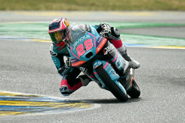 CF Moto Valresa Aspar Team's Spanish rider Maximo Quiles leads the Moto3 race as part of the Moto GP Grand Prix of France weekend at Le Mans, northwestern France, on May 10, 2026. (Photo by Loic VENANCE / AFP)