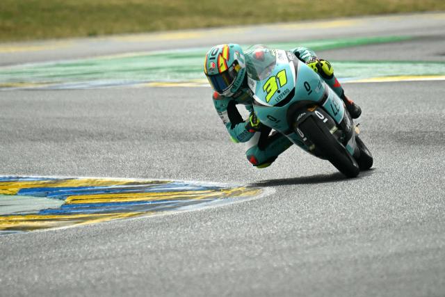 Leopard Racing's Spanish rider Adrian Fernandez corners during the Moto3 race as part of the Moto GP Grand Prix of France weekend at Le Mans, northwestern France, on May 10, 2026. (Photo by Loic VENANCE / AFP)