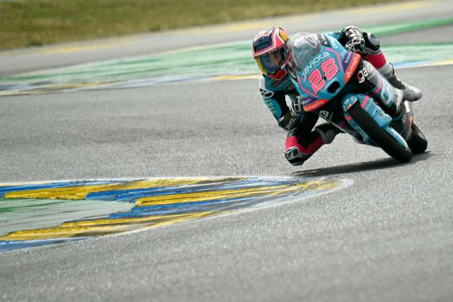 CF Moto Valresa Aspar Team's Spanish rider Maximo Quiles leads the Moto3 race as part of the Moto GP Grand Prix of France weekend at Le Mans, northwestern France, on May 10, 2026. (Photo by Loic VENANCE / AFP)