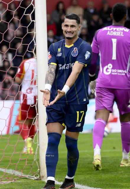 FC Porto's Spanish forward #17 Borja Sainz reacts during the Portuguese League football match between AVS Futebol SAD and FC Porto at at CD Aves stadium in Vila das Aves on May 10, 2026. (Photo by Miguel RIOPA / AFP)