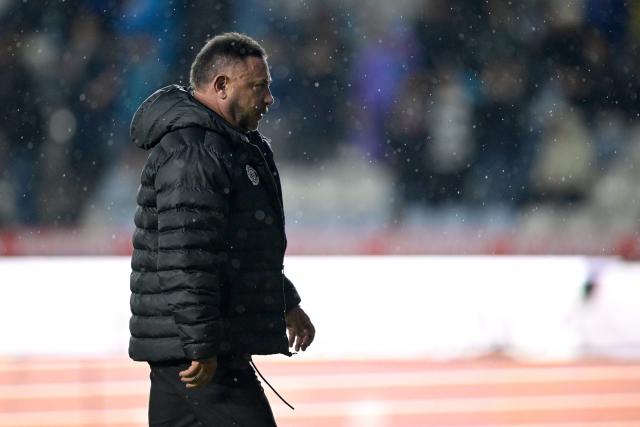 Toluca's Argentine head coach Antonio Mohamed looks on after losing the Liga MX Clausura quarter-finals second leg football match between Pachuca and Toluca at Miguel Hidalgo stadium in Pachuca, Hidalgo state, Mexico on May 10, 2026. (Photo by Alfredo ESTRELLA / AFP)