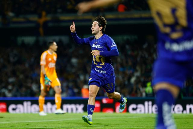 Pumas' midfielder #33 Jordan Carrillo celebrates after scoring his team's third goal during the Liga MX Clausura quarter-final second leg football match between Pumas and America at Olimpico Universitario stadium in Mexico City on May 10, 2026. (Photo by Rodrigo Oropeza / AFP)