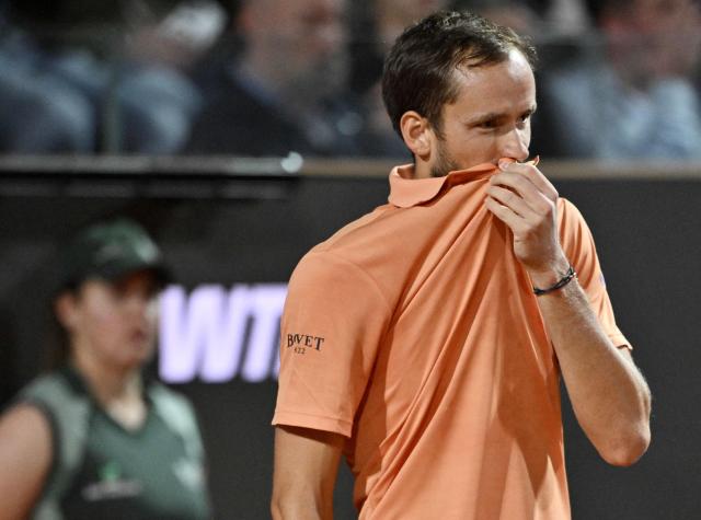 Russia's Daniil Medvedev reacts during the match against Argentina's Thiago Agustin Tirante in the ATP Rome Open tennis tournament at Foro Italico in Rome on May 12, 2026. (Photo by Tiziana FABI / AFP)