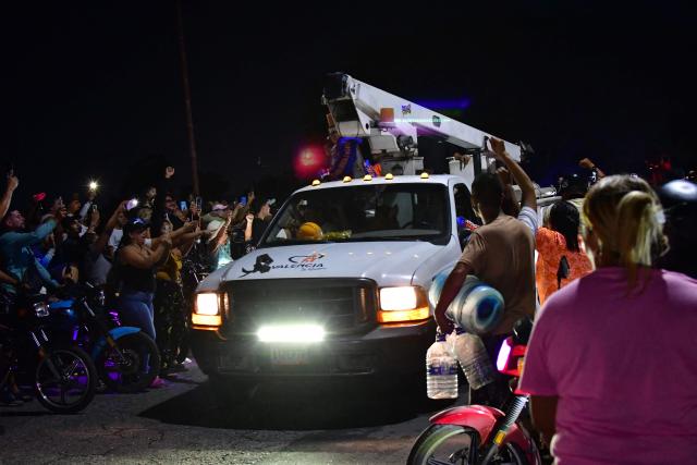 Residents of City Plaza neighborhood protest the lack of electricity and water in Valencia, Venezuela on May 12, 2026. (Photo by Jacinto Oliveros str / AFP)