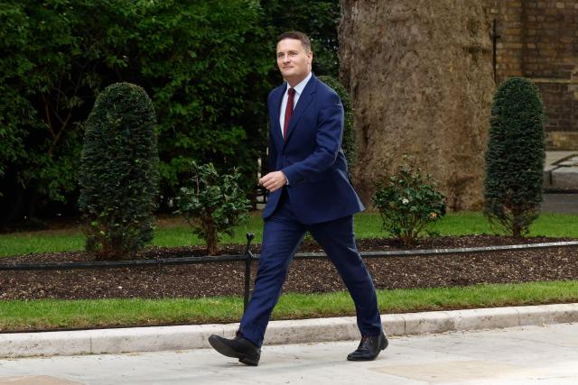 Britain's Health Secretary Wes Streeting arrives at Downing Street to meet with the prime minister in central London on May 13, 2026. Britain's Prime Minister Keir Starmer, fighting to face down a revolt within his ruling Labour party, has promised his government will be "better" and bolder to assuage disgruntled voters impatient for change. (Photo by Brook Mitchell / AFP)