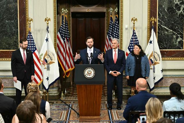 US Vice President JD Vance, alongside Administrator for the Centers for Medicare and  Medicaid Services Mehmet Oz (2R) and Federal Trade Commission (FTC) chairman Andrew Ferguson (L), speaks during a press conference on anti-fraud initiatives at the Eisenhower Executive Office building on the White House campus in Washington, DC, on May 13, 2026. (Photo by Kent NISHIMURA / AFP)