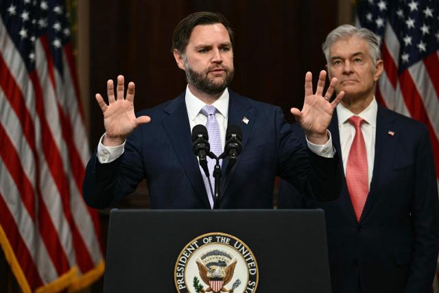 (L/R) US Vice President JD Vance speaks alongside Administrator for the Centers for Medicare and Medicaid Services Mehmet Oz during a press conference on anti-fraud initiatives at the Eisenhower Executive Office building on the White House campus in Washington, DC, on May 13, 2026. (Photo by Kent NISHIMURA / AFP)