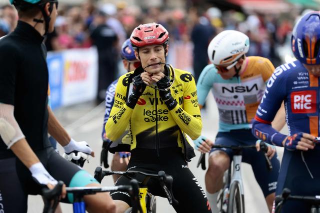 Team Visma Lease a Bike Danish rider Jonas Vingegaard takes the start of the 6th stage of the Giro d'Italia 2026 - Tour of Italy cycling race between Paestum and Napoli, Italy, on May 14, 2026. (Photo by Luca Bettini / AFP)