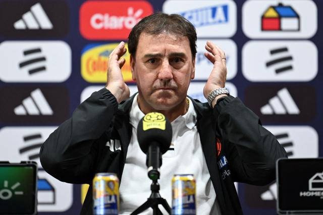 Colombia's head coach Nestor Lorenzo gestures during a press conference ahead of the 2026 World Cup, in Bogota, on May 14, 2026. (Photo by Raul ARBOLEDA / AFP)
