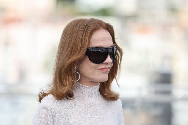 French actress Isabelle Huppert poses during a photocall of the film "Histoires Paralleles" (Parallel Tales) at the 79th edition of the Cannes Film Festival in Cannes, southern France on May 15, 2026. (Photo by Valery HACHE / AFP)