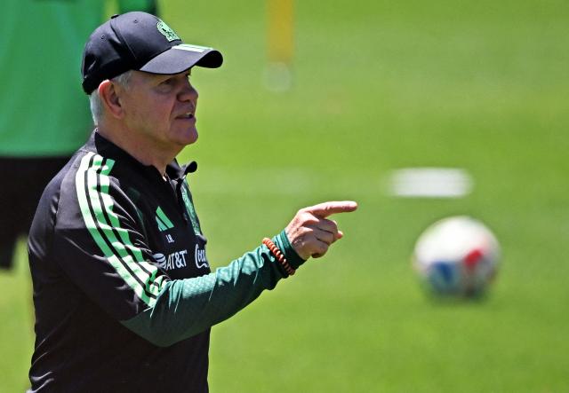Mexico's head coach Javier Aguirre gestures during a training session in Mexico City on May 15, 2026. (Photo by CARL DE SOUZA / AFP)