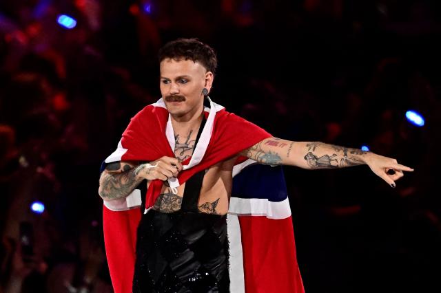 Norwegian singer Jonas Lovv arrives on stage for the dress rehearsal for the grand final of the Eurovision Song Contest 2026 (ESC) at Wiener Stadthalle in Vienna, Austria on May 15, 2026. (Photo by Tobias SCHWARZ / AFP)