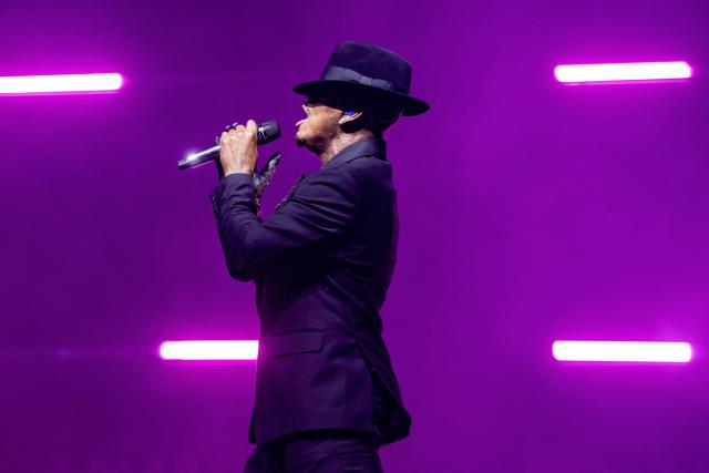 US singer Ne-Yo performs on stage during a joint concert with US singer Akon as part of their "Nights Like This" world tour, at the Ziggo Dome, in Amsterdam on May 15, 2026. (Photo by Paul Bergen / ANP / AFP) / Netherlands OUT