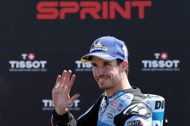 Team Gresini Racing MotoGP's Alex Marquez celebrates winning the Sprint Race at the Catalunya Moto GP Grand Prix at the Catalunya racetrack in Montmelo, near Barcelona, on May 16, 2026. (Photo by Lluis GENE / AFP)