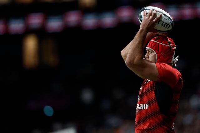 Toulon's Italian hooker Gianmarco Lucchesi gets ready to throw the ball for a line-out during the French Top14 rugby union match between Racing 92 and Rugby Club Toulonnais (Toulon) at the Paris La Defense Arena in Nanterre, on the outskirts of Paris on May 16, 2026. (Photo by Kenzo TRIBOUILLARD / AFP)