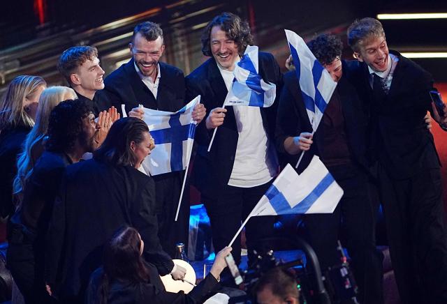 Finland's Linda Lampenius and Pete Parkkonen (L) react during the final of the Eurovision Song Contest 2026 (ESC) at Wiener Stadthalle in Vienna, Austria on May 16, 2026. (Photo by GEORG HOCHMUTH / APA / AFP) / Austria OUT