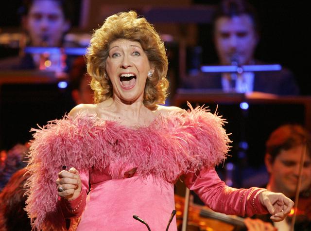 (Files) English soprano Felicity Lott performs on January 26, 2005 in Cannes as she is given the "Victory of honor", during the Classical music Victoires Awards ceremony. English soprano Felicity Lott died on May 15, 2026 (Photo by Pascal GUYOT / AFP)