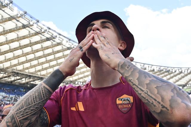 Roma's Italian defender #23 Gianluca Mancini celebrates after winning the Italian Serie A football match between Roma and Lazio at Olympic stadium in Rome on May 17, 2026. (Photo by Isabella BONOTTO / AFP)
