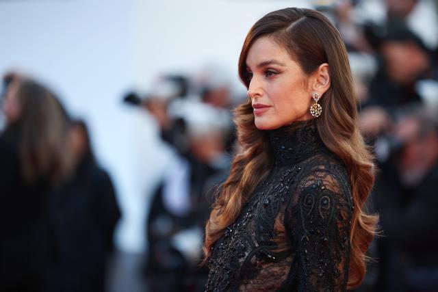 Brazilian model Izabel Goulart arrives for the screening of the film "Garance" (Another Day) at the 79th edition of the Cannes Film Festival in Cannes, southern France on May 17, 2026. (Photo by Valery HACHE / AFP)