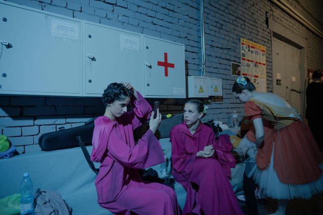 Artists of the Kharkiv Opera and Ballet Theatre prepare for a performance of Notre-Dame de Paris in the theater’s bomb shelter in Kharkiv on May 17, 2026, amid the Russian invasion of Ukraine. (Photo by Ivan SAMOILOV / AFP)