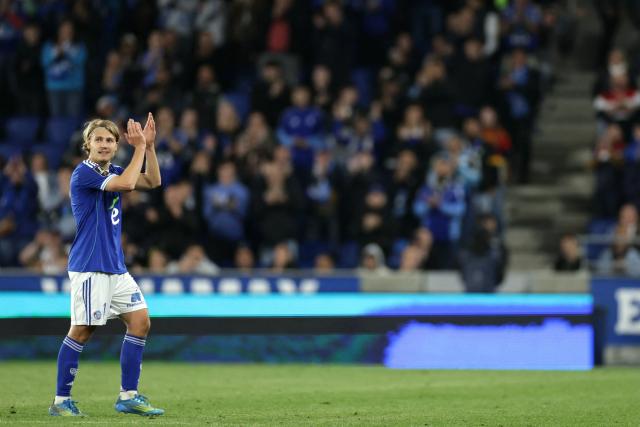 Strasbourg’s Swedish midfielder #11 Sebastian Nanasi reacts at the end of the French L1 football match between RC Strasbourg Alsace and AS Monaco at the Stade de la Meinau in Strasbourg, eastern France, on May 17, 2026. (Photo by ROMEO BOETZLE / AFP)